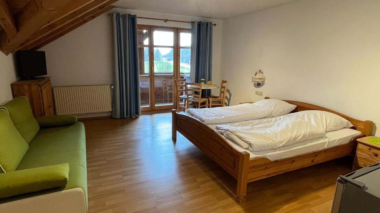 Landgasthof Jaegerhaus Immenstadt im Allgäu Esterno foto