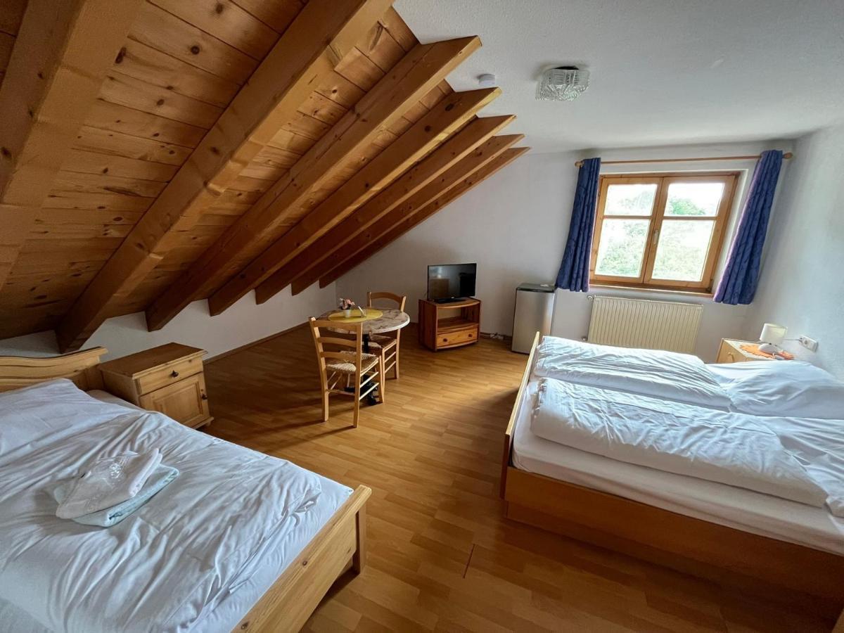 Landgasthof Jaegerhaus Immenstadt im Allgäu Esterno foto