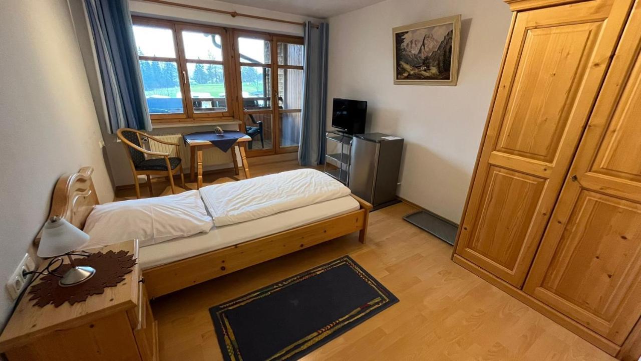 Landgasthof Jaegerhaus Immenstadt im Allgäu Esterno foto